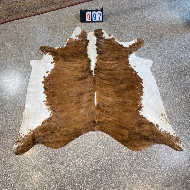 【本尼家】Q97 220*190巴西进口整张牛皮地毯轻奢