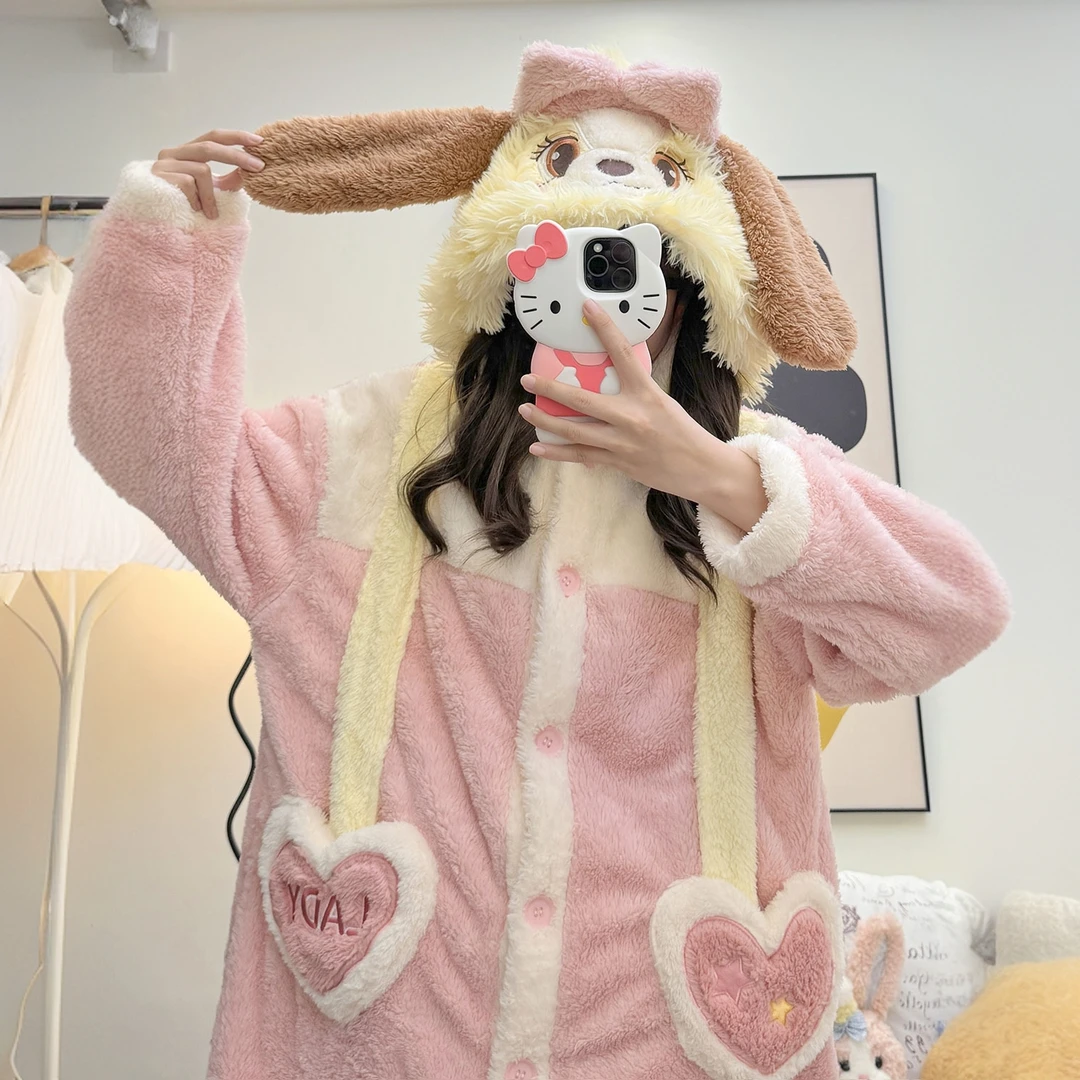 派对小狗珊瑚绒睡衣女冬季加绒加厚少女可爱连帽睡袍可外出家居服