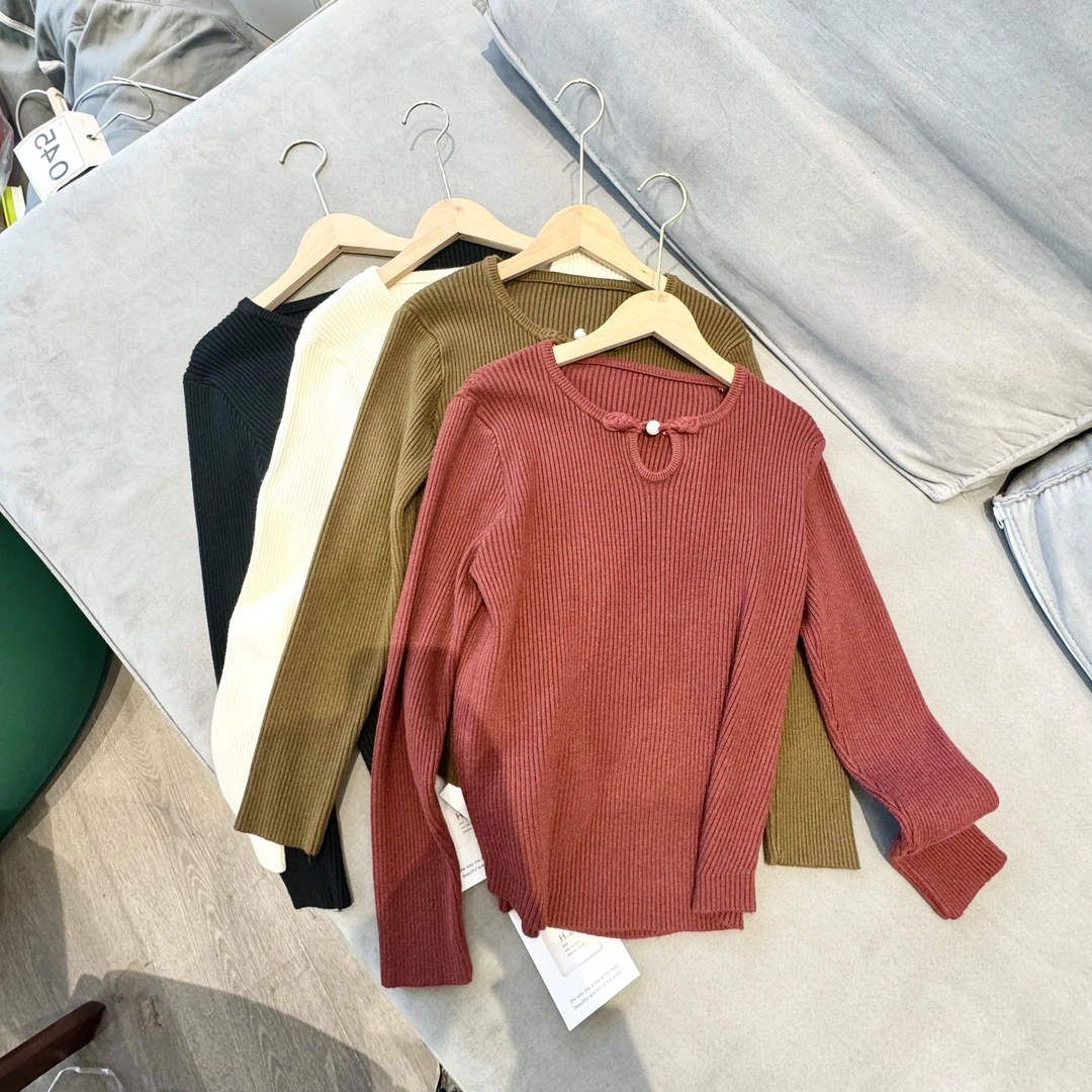 小圆领设计竖纹加厚针织衫