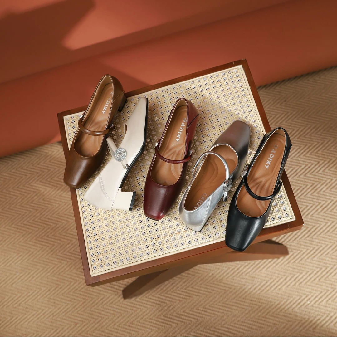 【千卉姿品牌】新款方头时尚女单鞋简约舒适温柔风女鞋玛丽珍圆钻