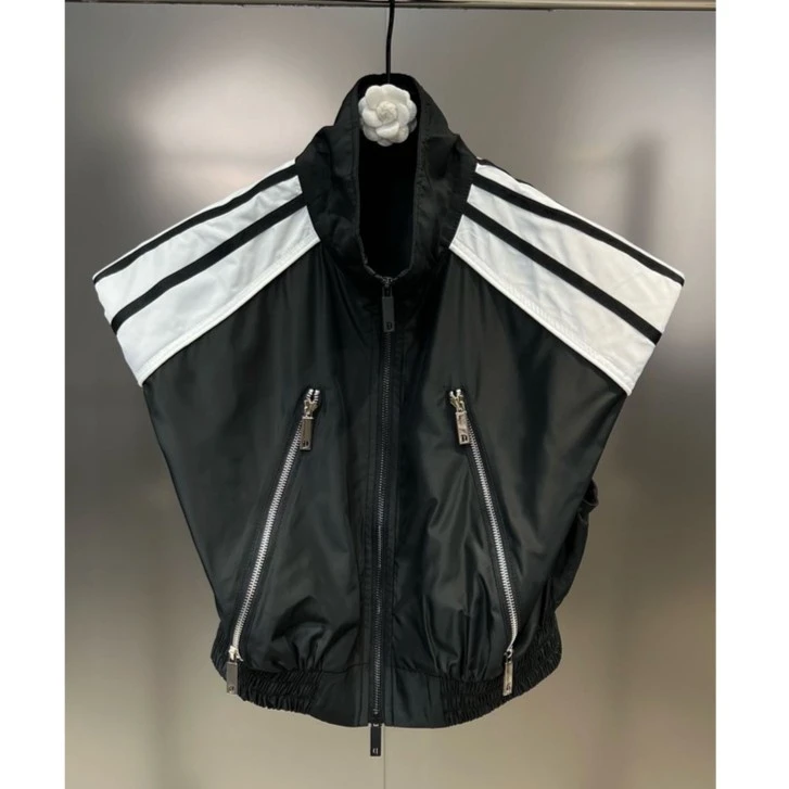 2025年夏季新款立领垫肩袖黑白撞色拉链收腰甜酷风街潮马甲上衣女