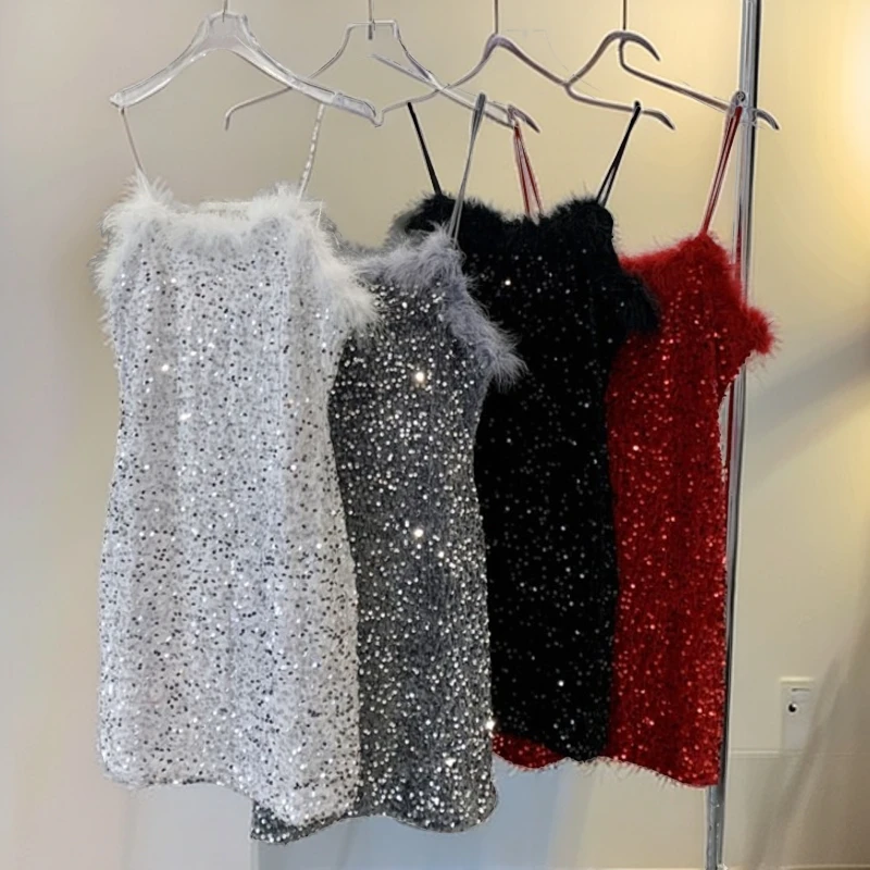 2025年流行夏装新款法式羽毛亮片抹胸吊带裙女修身显瘦包臀连衣裙