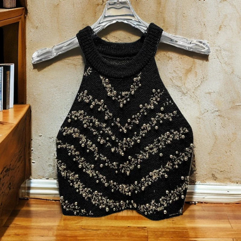 2025年流行秋装新款法式气质钉珠挂脖设计短款针织背心女无袖上衣