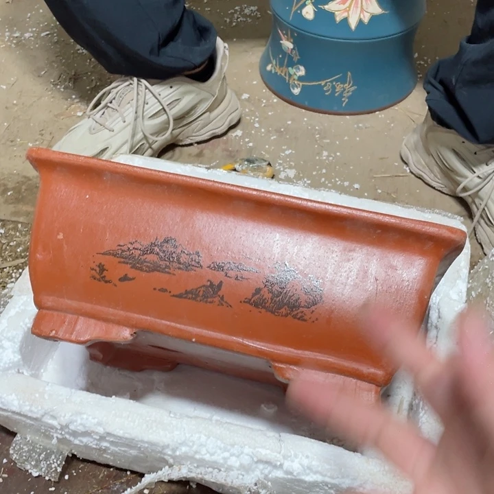 紫砂花盆口径26 18高10……