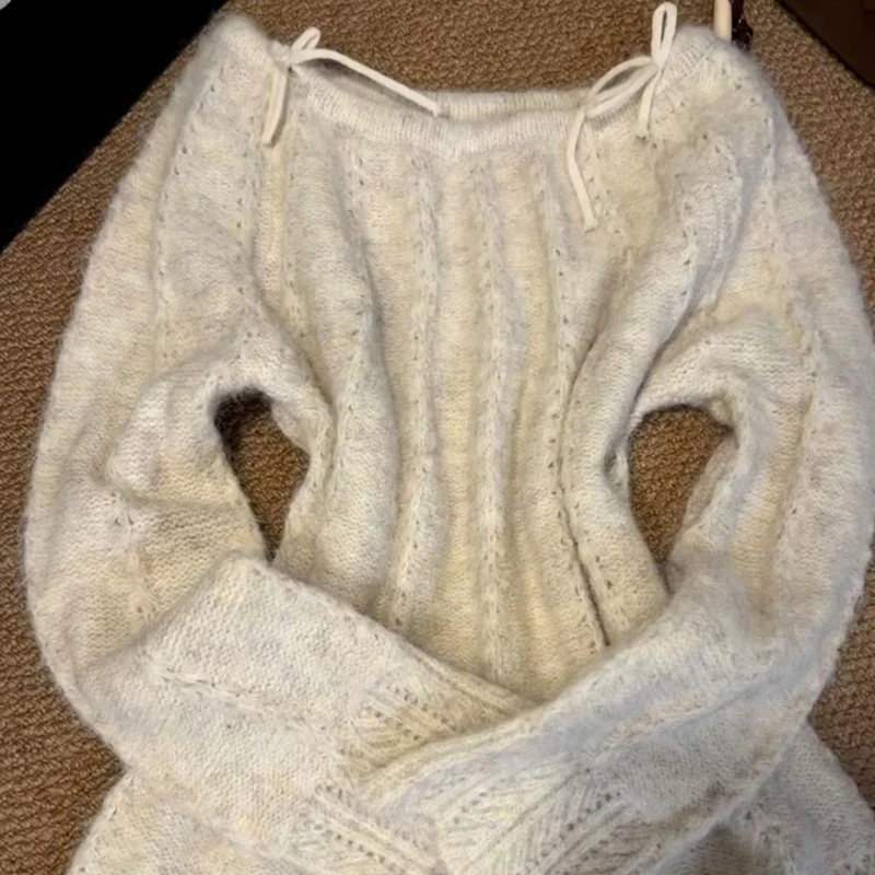 GN7291甜美露肩绑带白色针织毛衣连衣裙子女秋冬2025新款加厚短裙