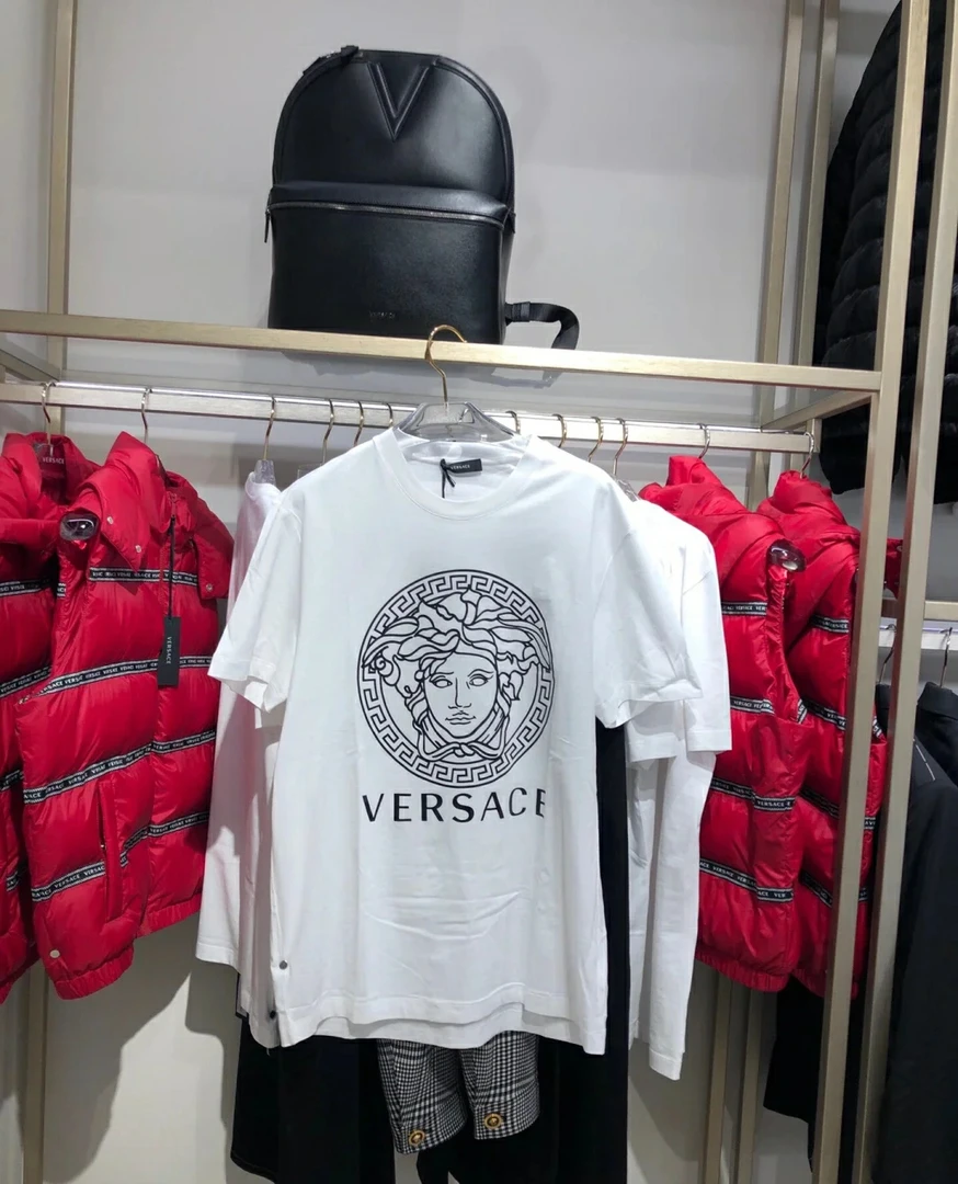 全新未使用 Versace/范思哲 经典印花logo短袖 男女都可穿休闲