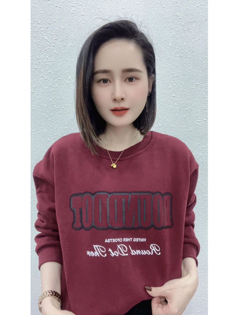 CX189早冬新款休闲时尚百搭爱心黑绿拼接上衣