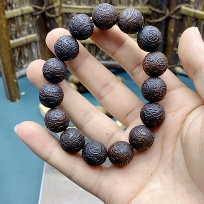 【闪购商品】沉香木手串高货越南芽庄高油虫漏