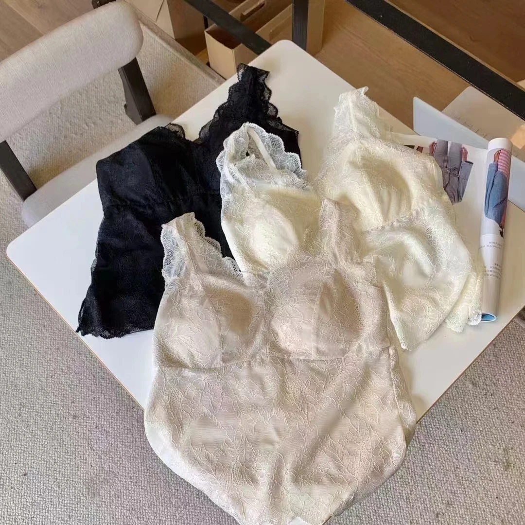 【丽正】  背心一体式内衣防走光蕾丝性感免穿文胸美背吊带打底内搭