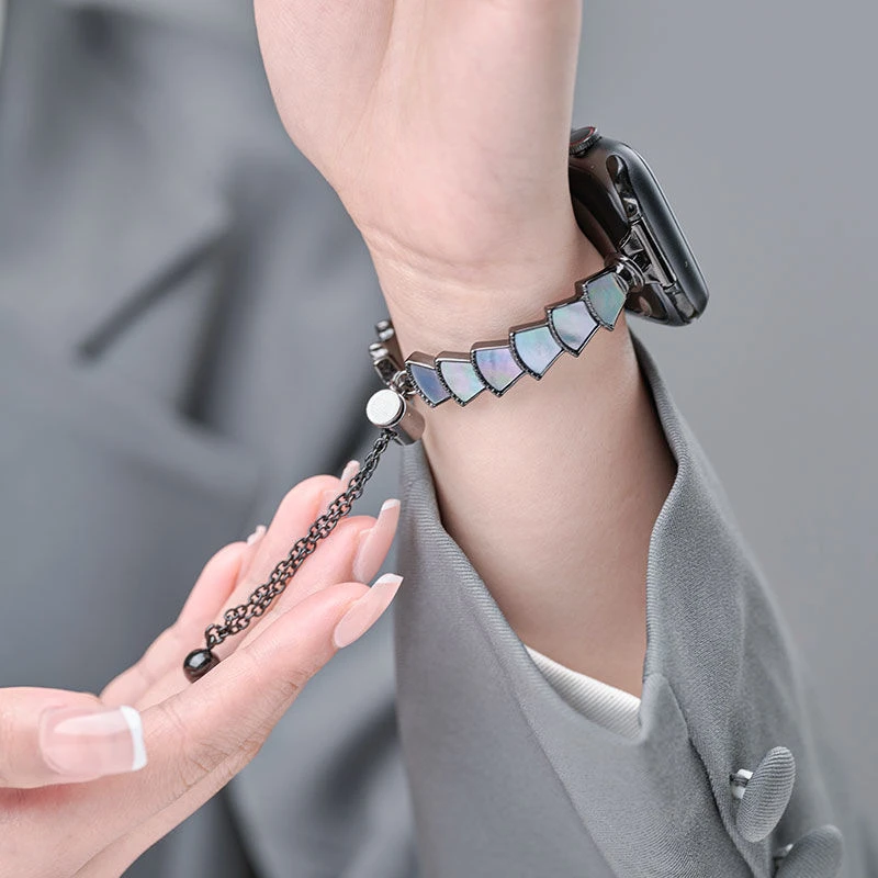 适用苹果applewatch S8手表金属贝壳表带S7运动SE智能6小众543
