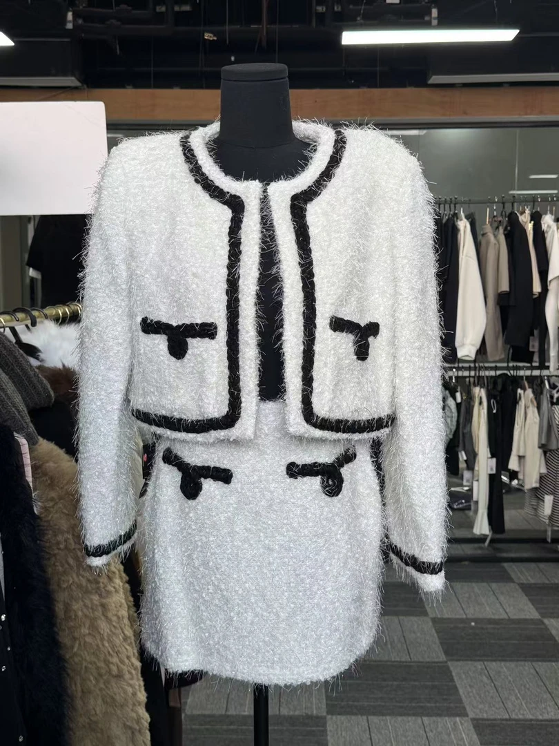 【清仓】【经典返场】重工高级短款撞色小香外套+短裙 套装W2222