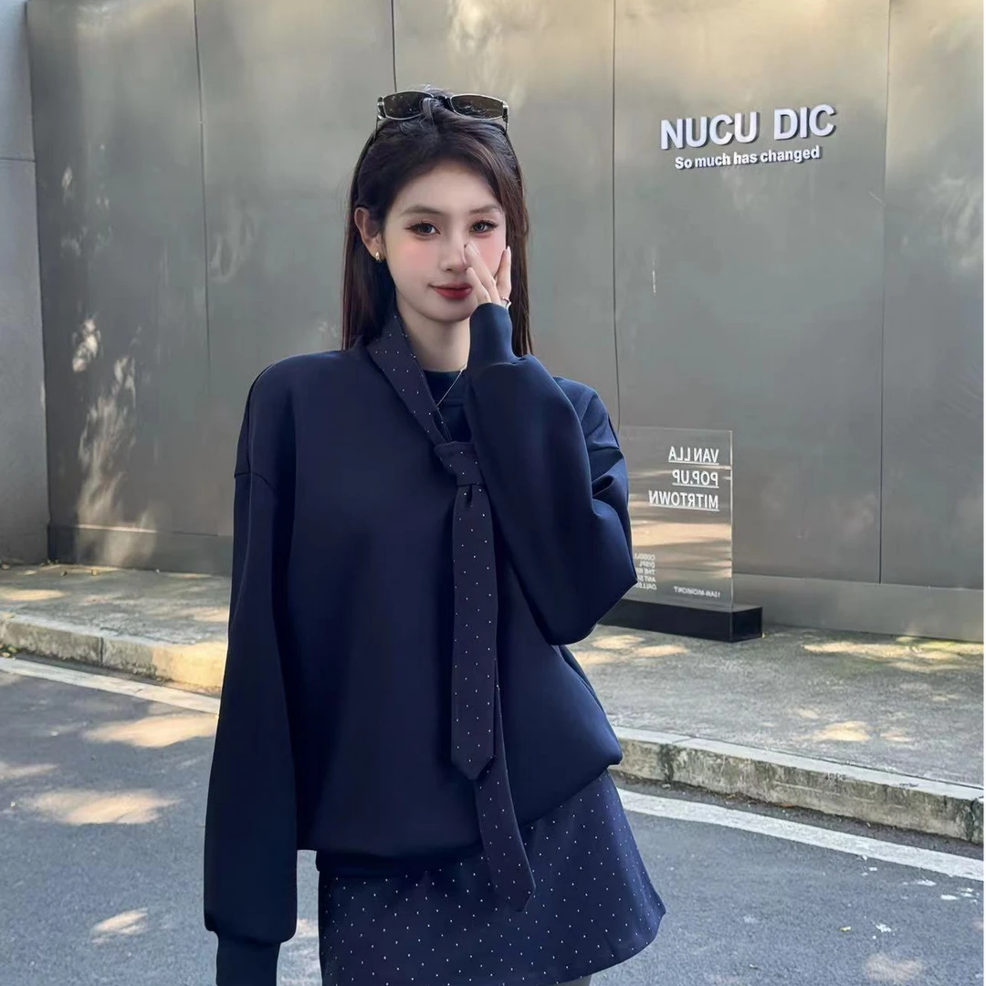 【清仓】设计感飘带套头卫衣+波点包臀裙两件套套装W4226