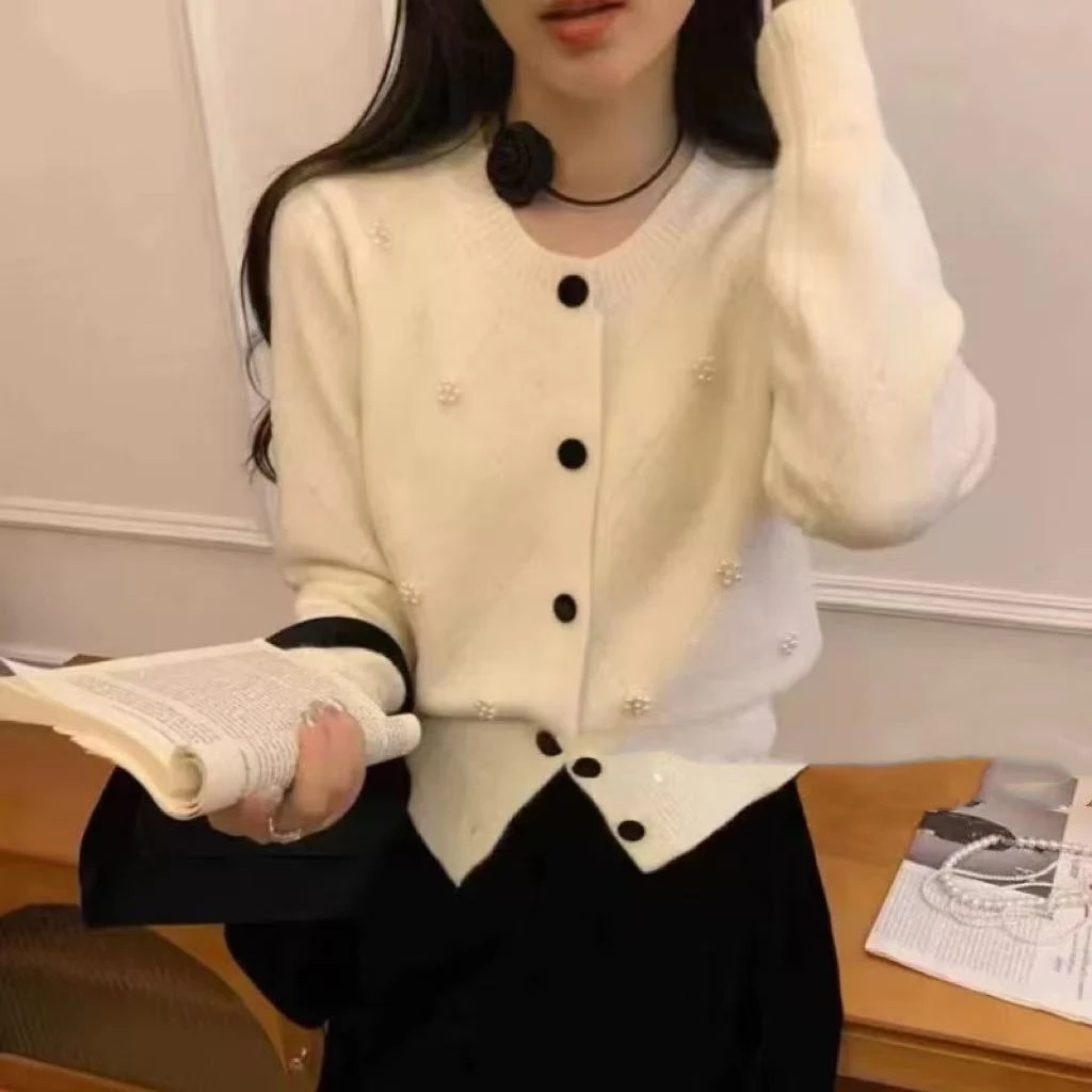 【清仓】韩版拼色圆领针织开衫毛衣设计感短款宽松上衣E054