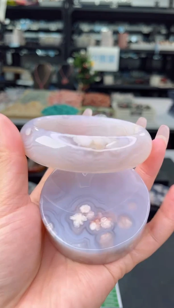 【闪购商品】石英质玉手镯未镶嵌63圈口（赠品镯心）3001712