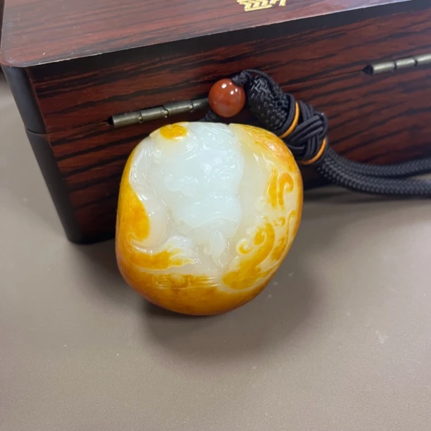 和田玉挂件吊坠未镶嵌8.24Y