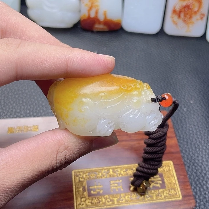 和田玉挂件未镶嵌p