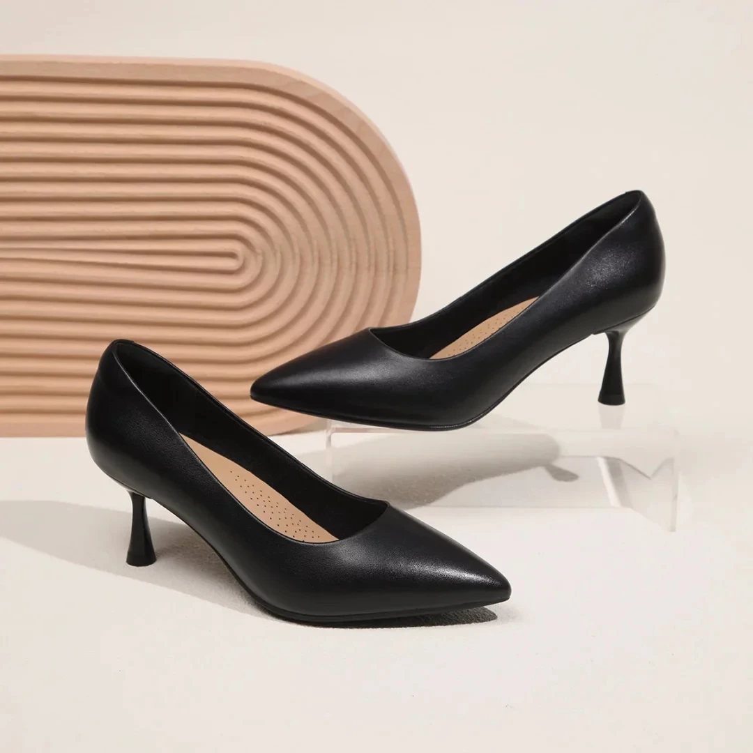 YY鞋仓(黑色细跟时尚百搭单鞋)