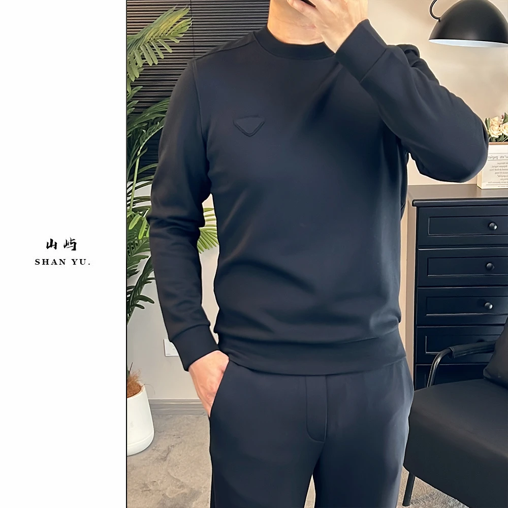 秋季男士时尚百搭卫衣圆领套头休闲简约纯色长袖