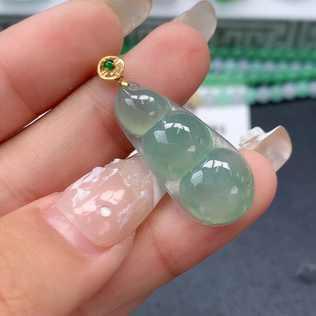 翡翠颈饰18K金镶嵌福豆