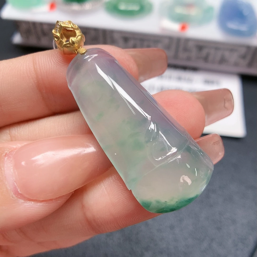 翡翠颈饰18K金镶嵌竹节