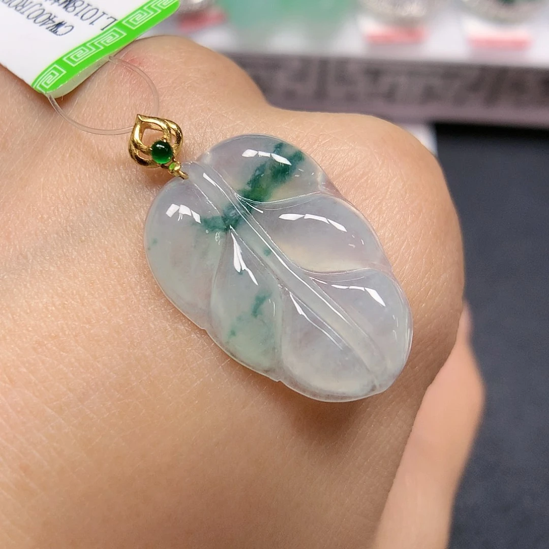 翡翠颈饰18K金镶嵌叶子