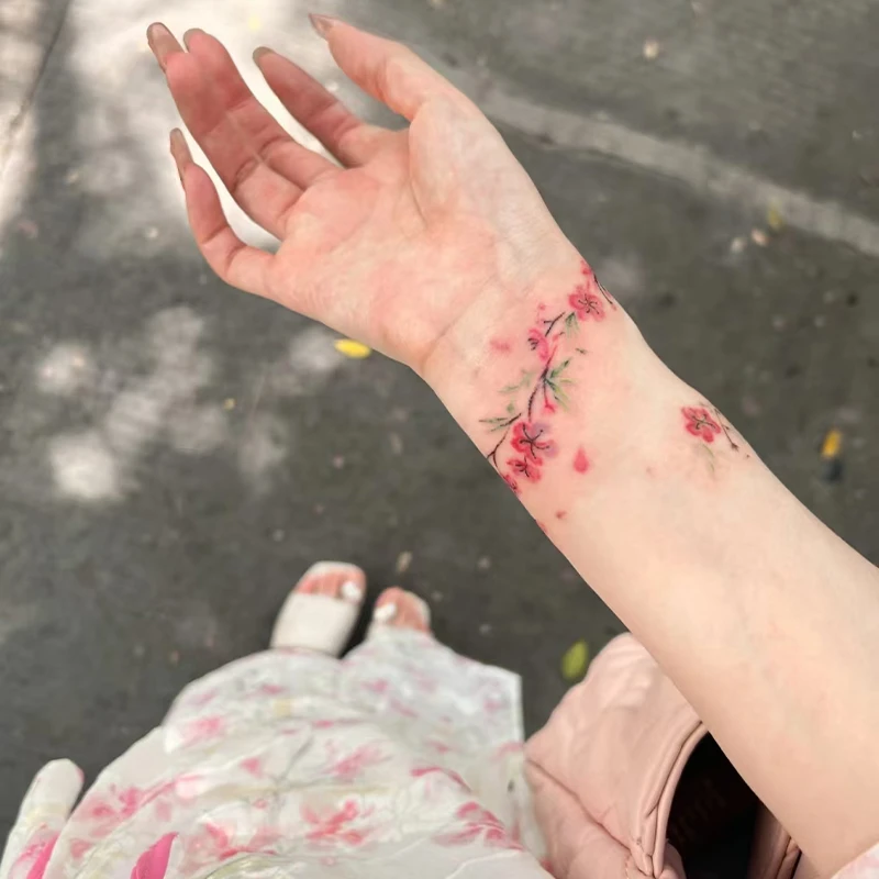 新款桃花环绕彩色纹身贴ins高颜值小众甜酷辣妹防水持久手腕学生