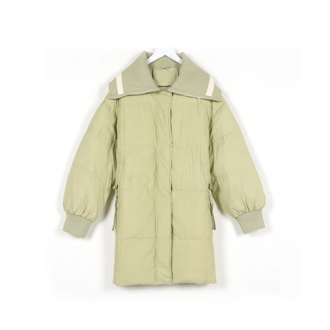 【千屿Sheila】拼接领女士百搭中长款保暖羽绒服244-YRF/0926-2401