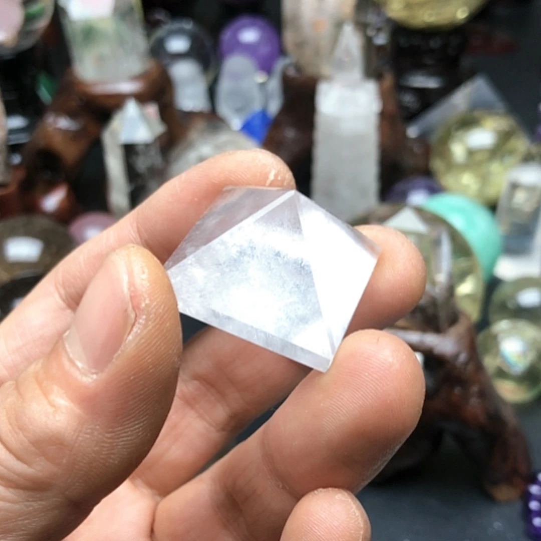 【闪购商品】水晶摆件未镶嵌金字塔