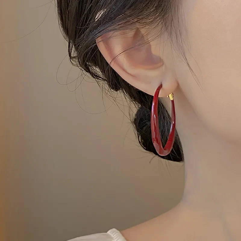 铜合金耳饰 显白~安可拉红耳圈耳环女高级感小众设计感气质耳饰