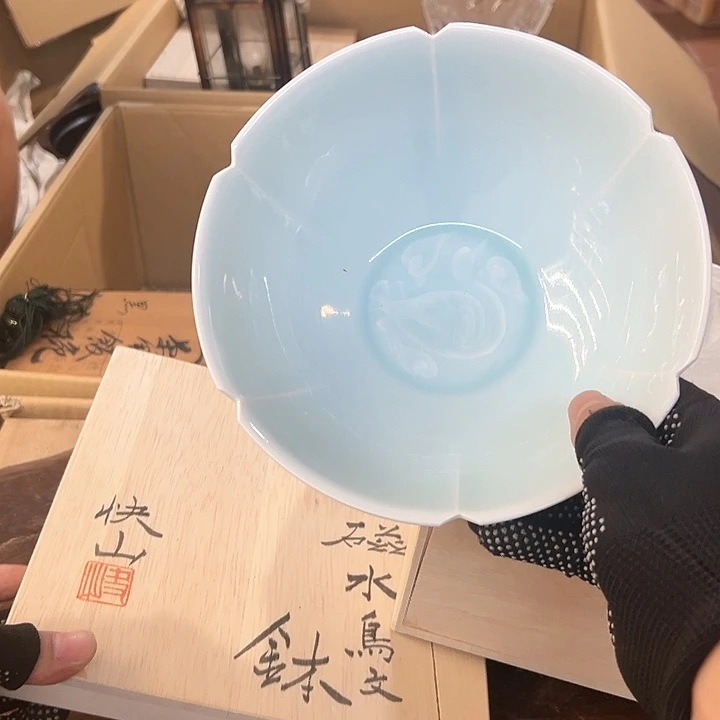 瓷器周边默认瑕疵