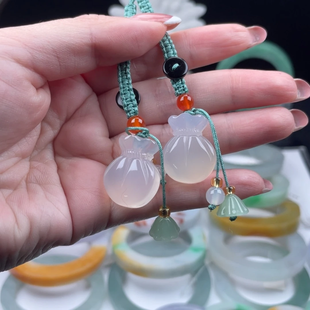 【闪购商品】玛瑙/玉髓颈饰合金多样性挂件一个