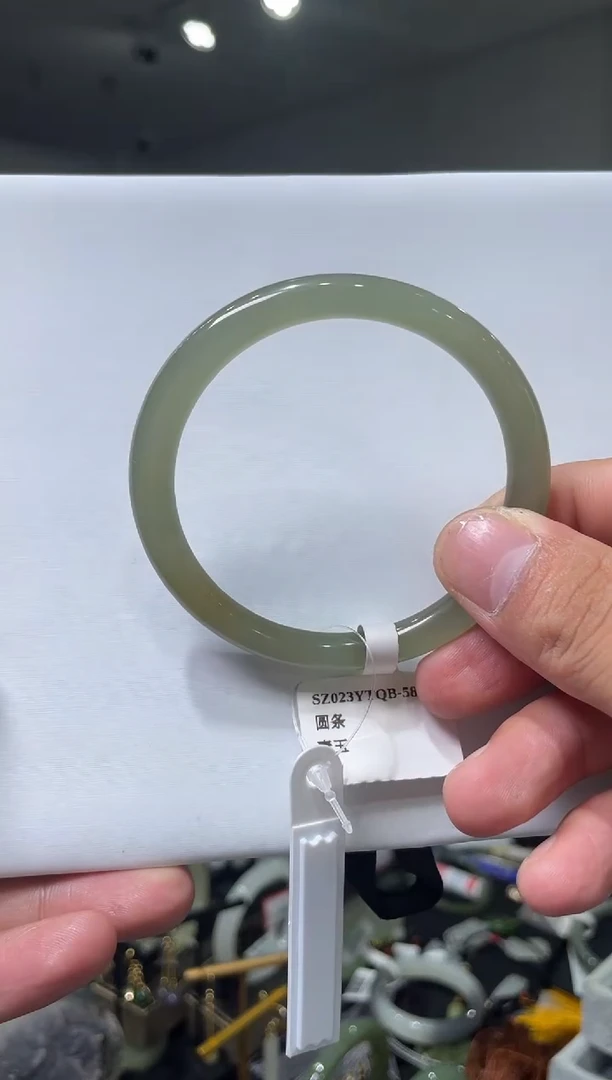 【闪购商品】和田玉手镯未镶嵌58圈（不退换）