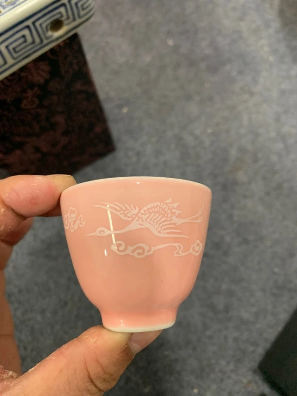 景德镇陶瓷厂货桃红釉杯