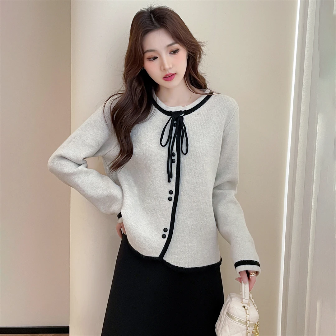 4M32   DB唐狮简约气质撞色设计感圆领针织开衫显瘦洋气小香风