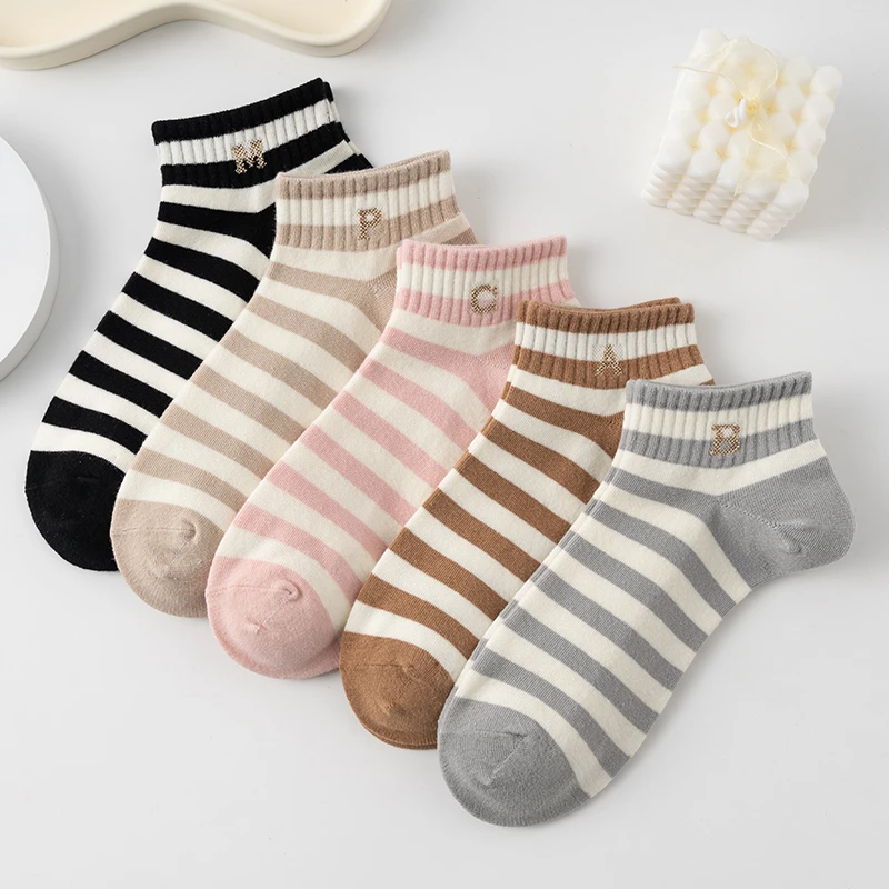 夏季女士薄款新款百搭条纹刺绣短袜韩版东大门时尚出口新疆棉袜