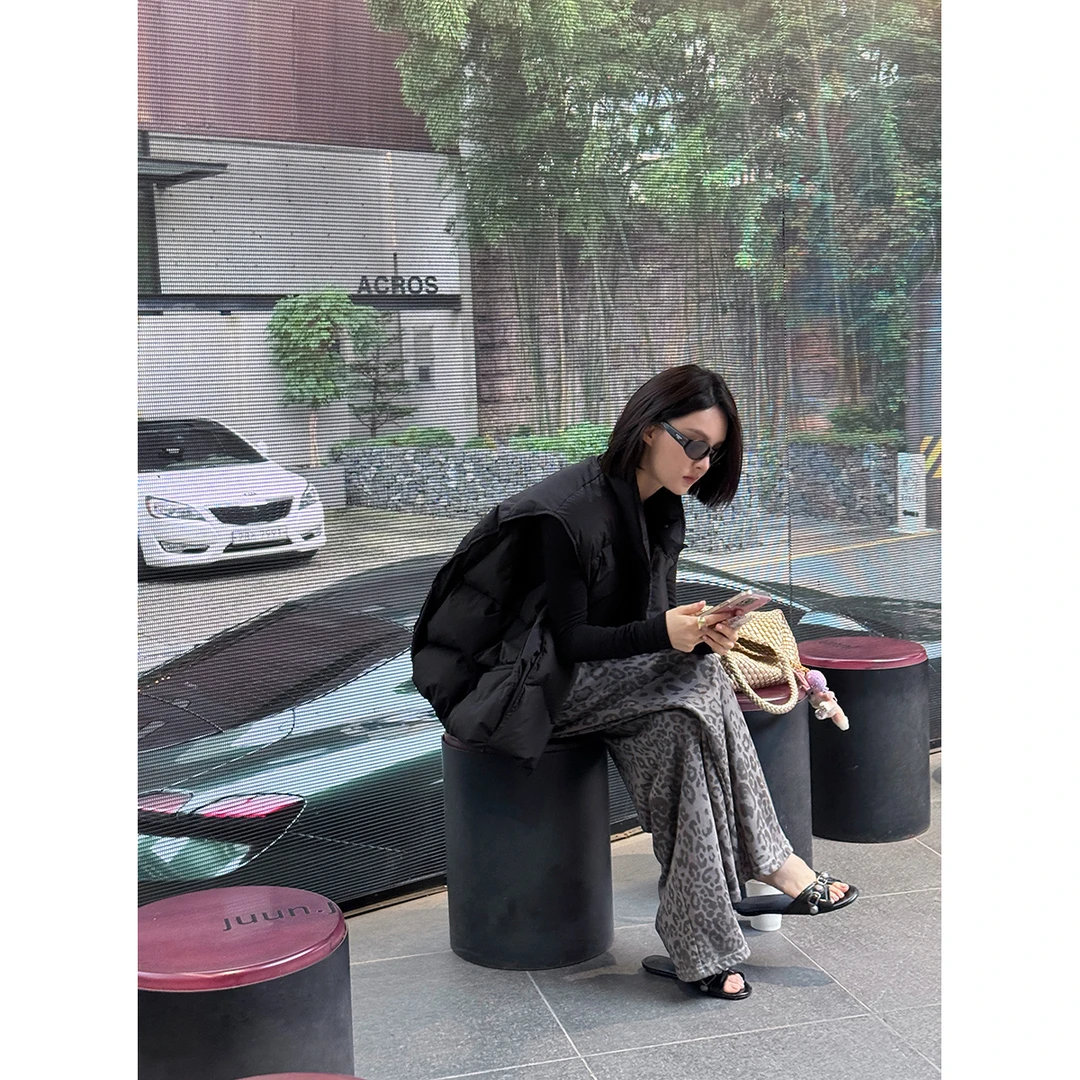 FORNI  小企鹅  白鸭绒立领羽绒马甲百搭时尚简约宽松保暖秋冬