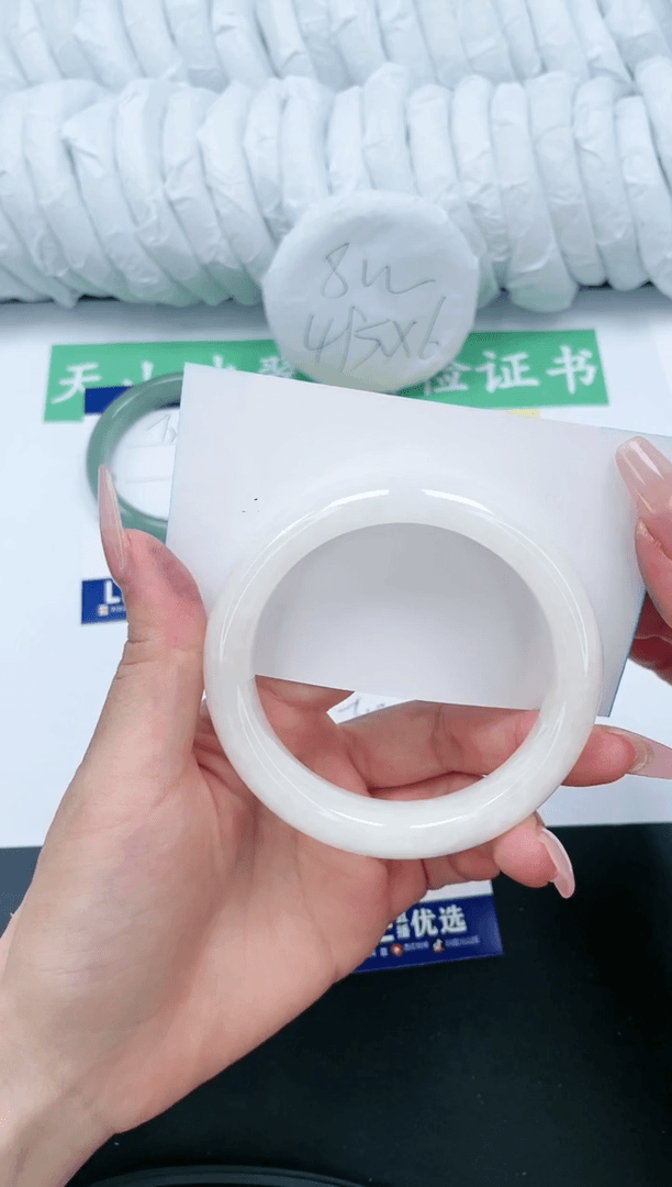 【闪购商品】和田玉手镯未镶嵌T218-58.2