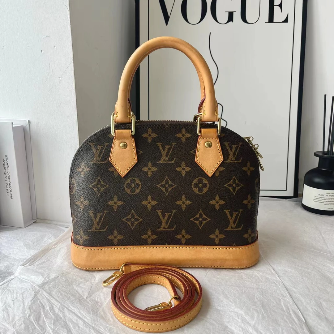 95新 LouisVuitton/路易威登 8818364 LV贝壳bb