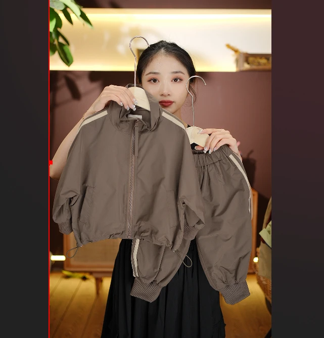 2024春季新款冲锋衣套装男孩运动休闲防晒衣韩版洋气两件套20302