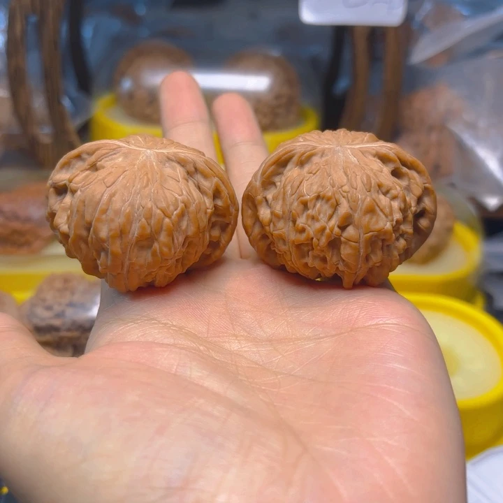 文玩核桃吊坠磨盘