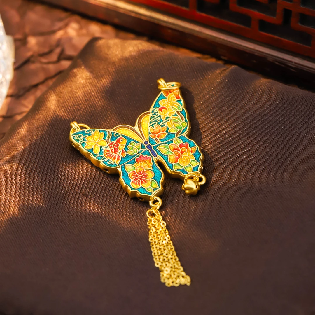 福满圆珠宝3 足金 双面流苏蝴蝶吊坠（送合金链）多样性发货