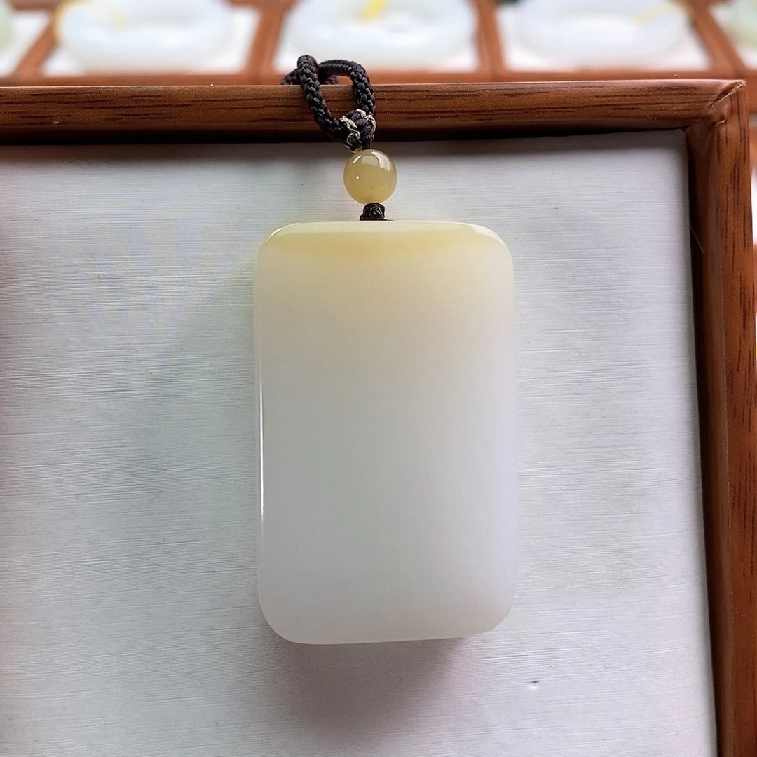 和田玉（糖玉）手镯未镶嵌