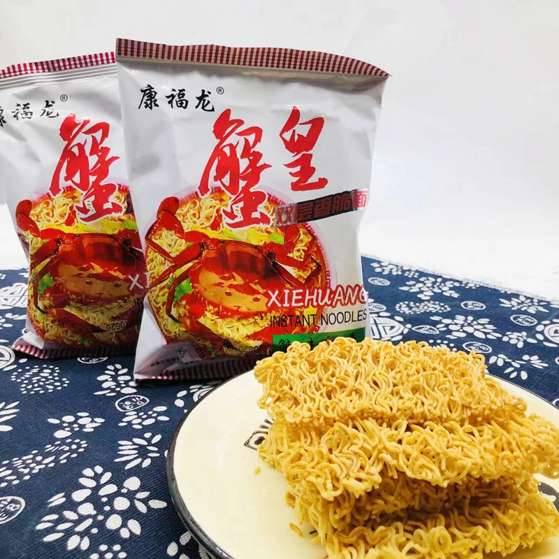 康福龙蟹味干吃面蟹黄双层香脆面方便面葱香鸡翅小龙虾味小吃零食