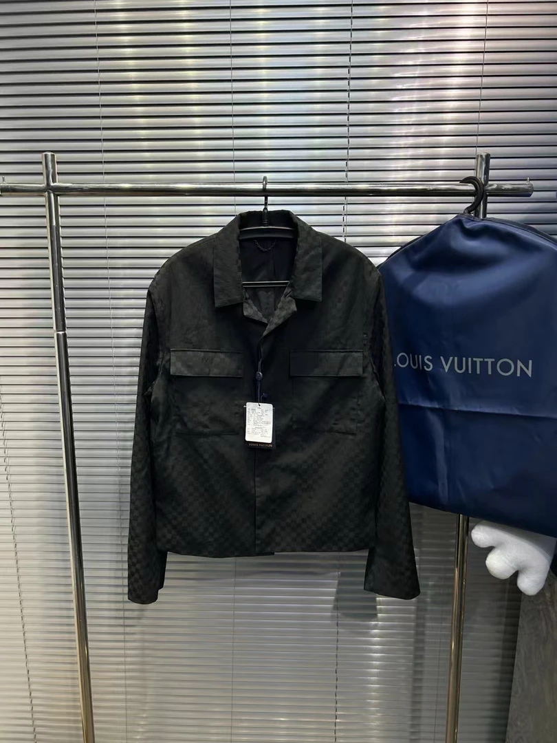 Louis Vuitton 24帆船系列 黑色棋盘格外套 48码/全新/平台24170