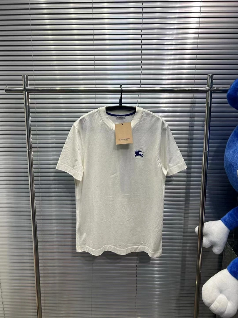 Burberry24ss爆款胸前蓝色战马小刺绣白色短袖/m码/全新/3389