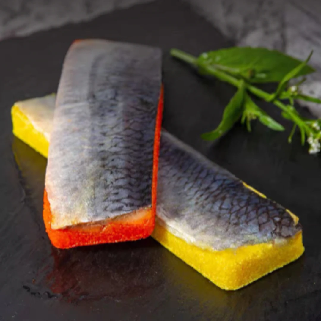 希鲮鱼籽刺身一条