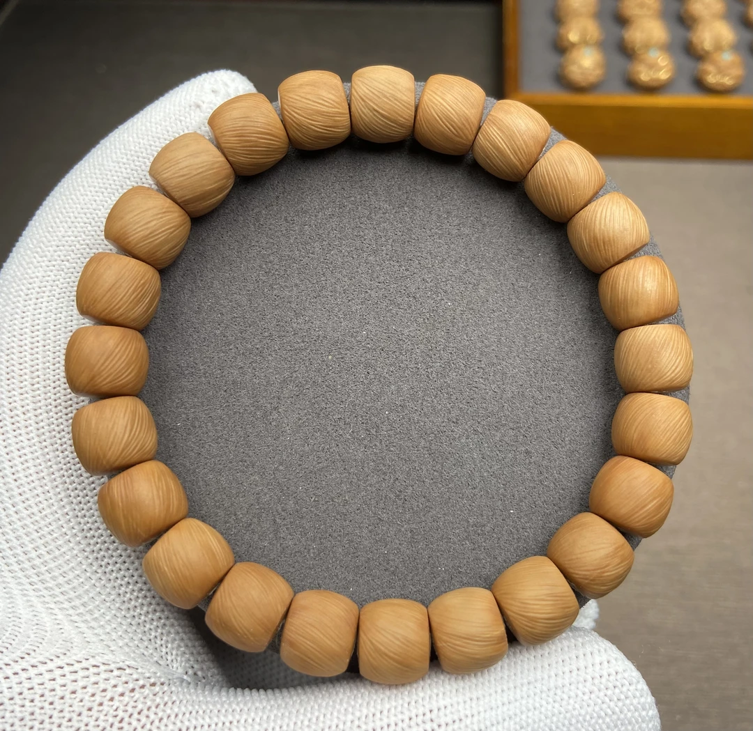 《全品》峰峦猴头手串精工制作
