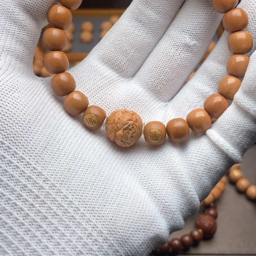 【闪购商品】猴头核桃吊坠L****r