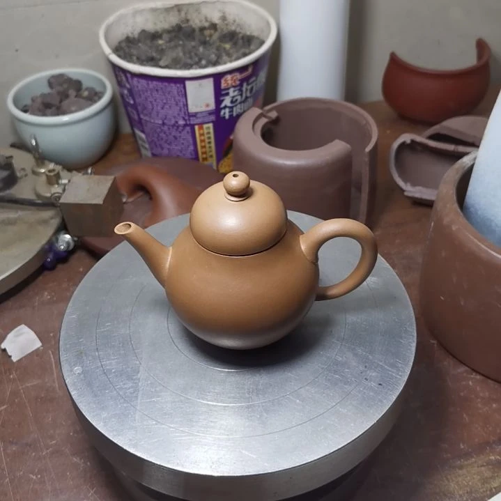 【闪购商品】紫砂茶壶鑫****）