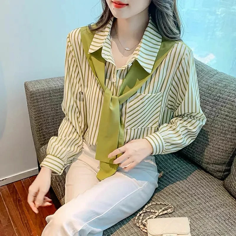 条纹衬衫女假两件长袖宽松衬衣春秋新款韩版大码洋气百搭气质上衣